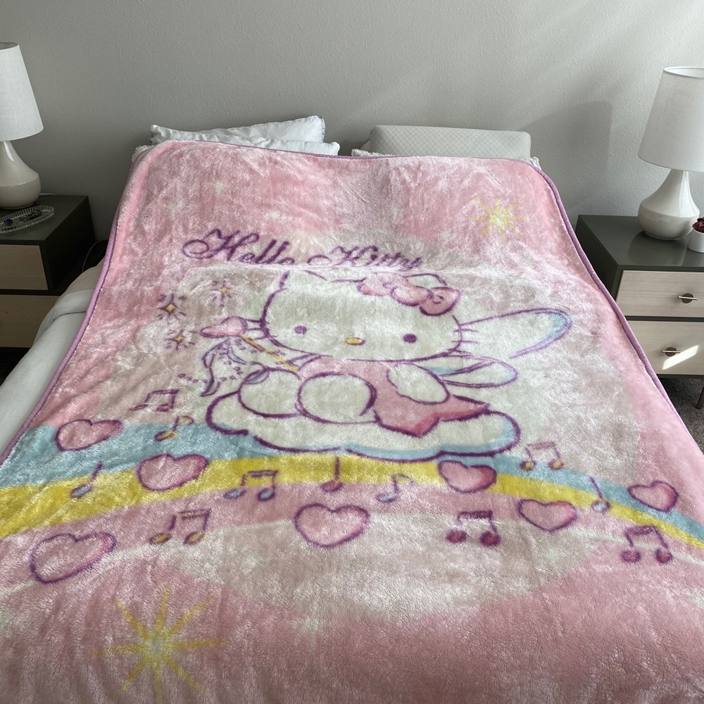 Sanrio Light Pink Hello Kitty Blanket
